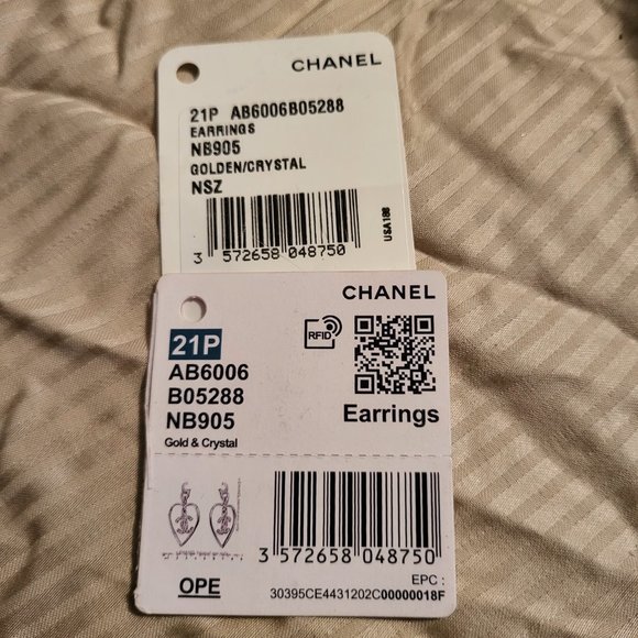 Chanel 21P Gold XXL CC Heart Crystal Drop Earrings AB6006 B05288 NB905 - Picture 4 of 14